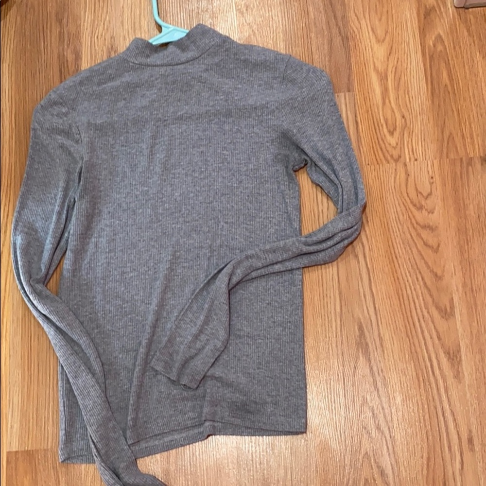 Gray turtleneck long sleeve